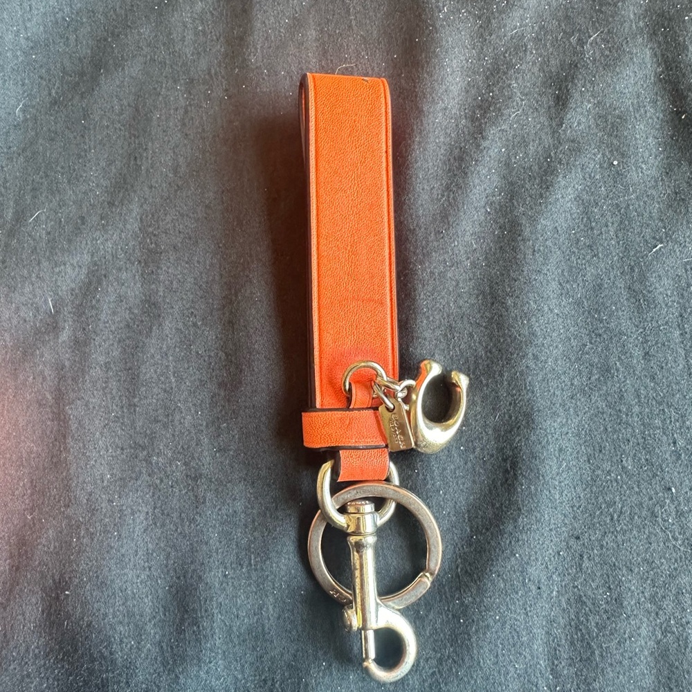 Coach Bag With Wallet And Key Chain - image 2